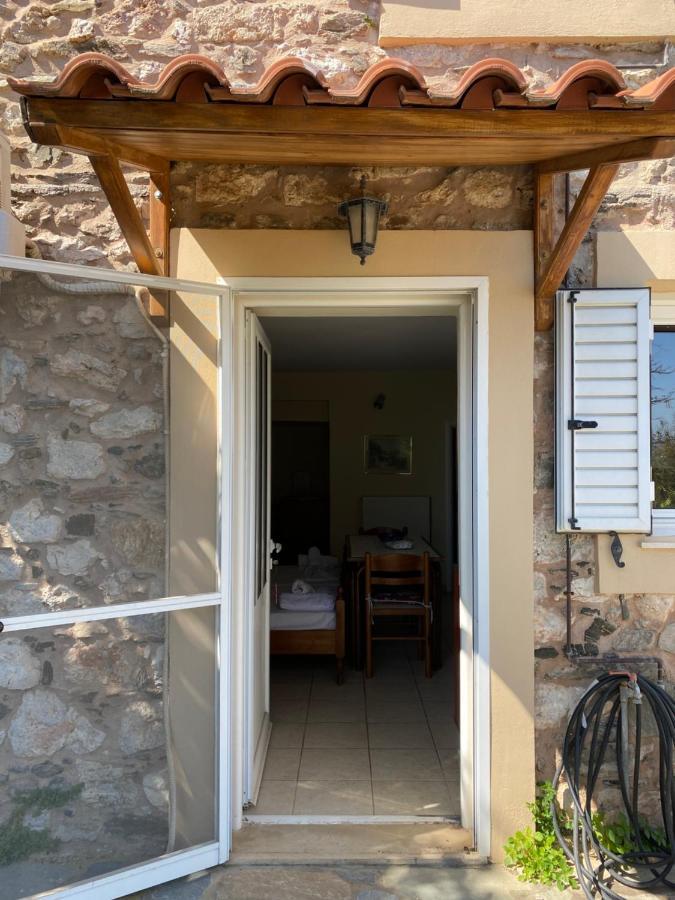Foutia Studio Lakis Barbajonn'S Stone House מראה חיצוני תמונה